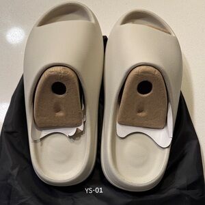 Yeezy YS-01 cream slides